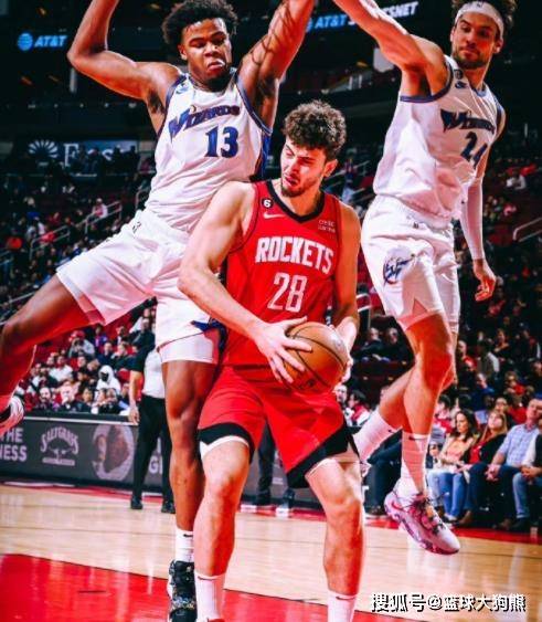 联盟第4+联盟第7!恭喜火箭队,两明星联手,下赛季变身罚球大队