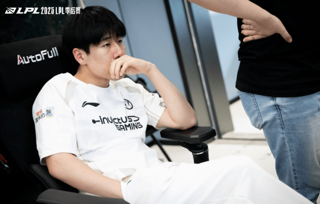 LPL冒泡赛:IG能否逆袭?TES能否保住优势?