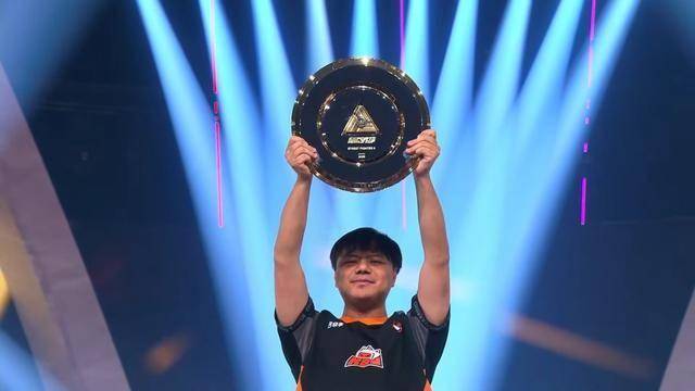 TGA最佳电竞选手提名引热议 Faker、小孩双双落选