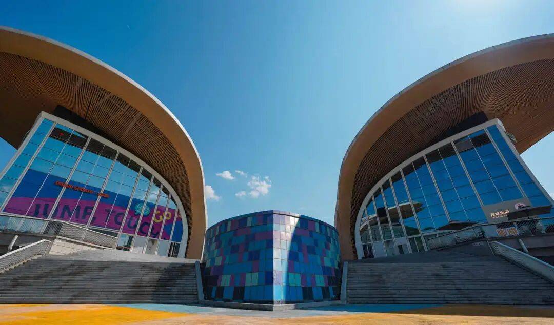 跑半马 游雨城 | “跑遍四川”总决赛为何在雨城?