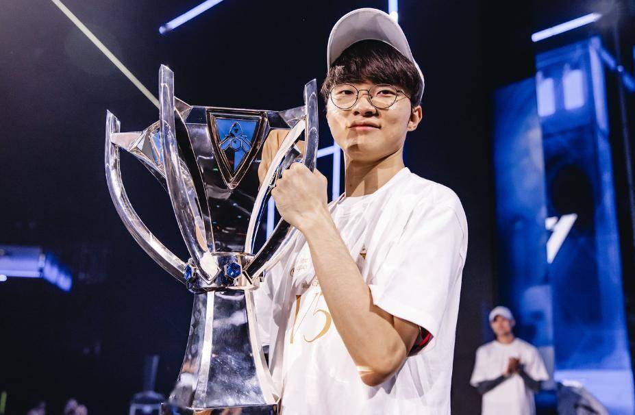 LPL战队赞助商锐减！只有三家战队“不缺钱”，TES压力大，IG也很难