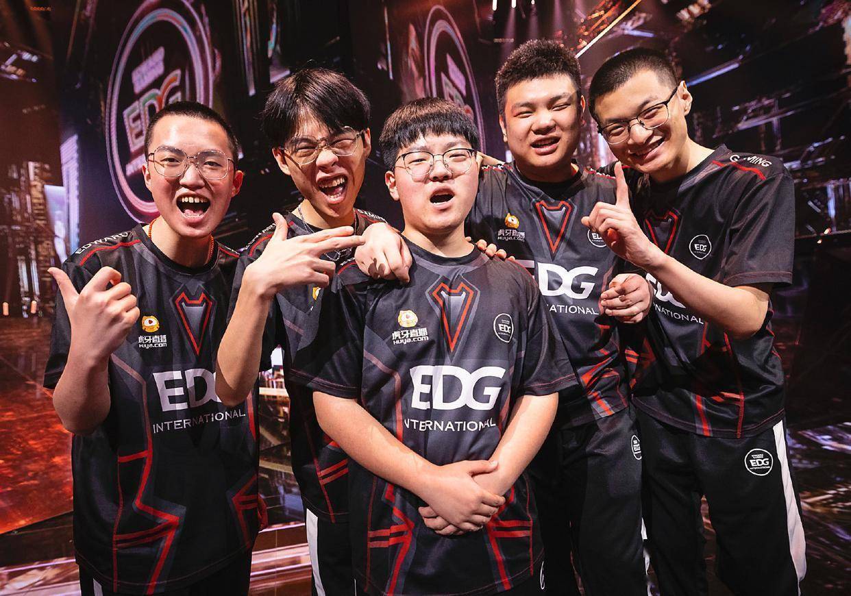 LPL战队赞助商锐减！只有三家战队“不缺钱”，TES压力大，IG也很难